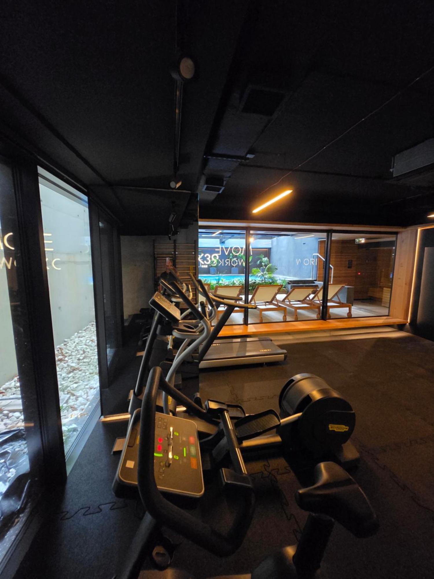 Luxury Spa City Center Apartments, Pool & Sauna & Gym & Self Check In 24 H & Free Parking Kraków Eksteriør billede